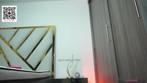 Snapshot of devin_hunter chatting on 22, 11, 2025 Devin Hunter online show from 22, 11, 2025