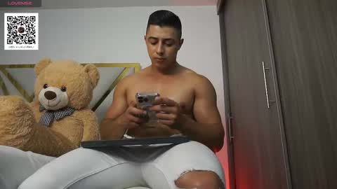 Snapshot of devin_hunter chatting on 24, 11, 2025 Devin Hunter online show from 24, 11, 2025