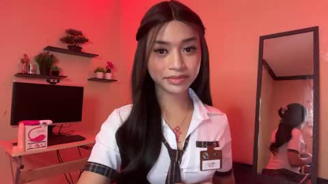 Snapshot of devine_goddessx chatting on 20, 9, 2025 Devine Greyson online show from 20, 9, 2025