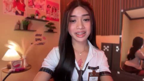 Snapshot of devine_goddessx chatting on 7, 10, 2025 Devine Greyson online show from 7, 10, 2025