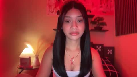 Snapshot of devine_goddessx chatting on 12, 10, 2025 Devine Greyson online show from 12, 10, 2025