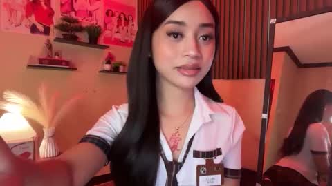 Snapshot of devine_goddessx chatting on 24, 10, 2025 Devine Greyson online show from 24, 10, 2025