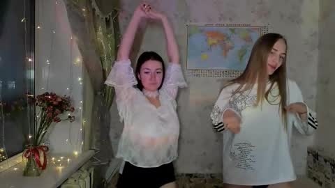 Snapshot of devpip chatting on 19, 12, 2025 Pippi online show from 19, 12, 2025