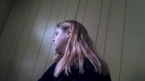 Snapshot of devykitten2018 chatting on 22, 1, 2025 devykitten online show from 22, 1, 2025