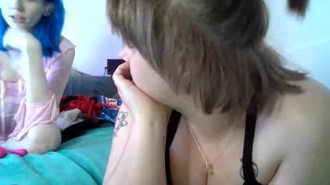 devykitten online show from 6, 4, 2026