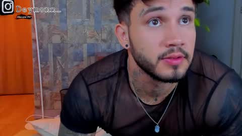 Snapshot of deymon_scott chatting on 29, 10, 2025 JULIAN online show from 29, 10, 2025