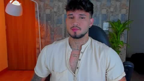 Snapshot of deymon_scott chatting on 11, 11, 2025 JULIAN online show from 11, 11, 2025