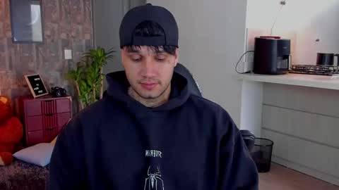 Snapshot of deymon_scott chatting on 5, 12, 2025 JULIAN online show from 5, 12, 2025