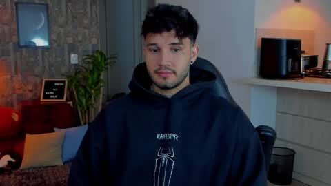 Snapshot of deymon_scott chatting on 21, 12, 2025 JULIAN online show from 21, 12, 2025