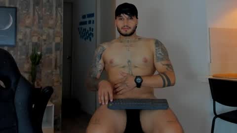 Snapshot of deymon_scott chatting on 15, 4, 2026 JULIAN online show from 15, 4, 2026