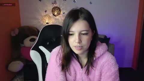 Snapshot of dhanae_tay01 chatting on 19, 12, 2024 Dhana online show from 19, 12, 2024