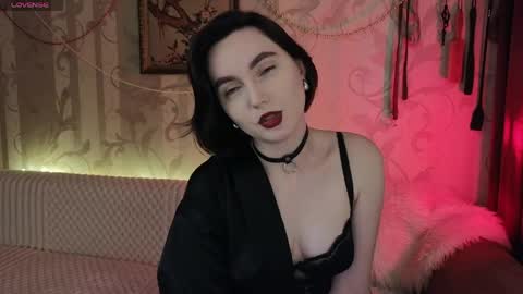 Diana Di Honey online show from 22, 4, 2026