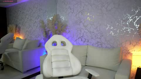 Diego online show from 30, 4, 2026