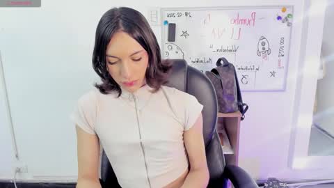 Snapshot of diamond_daphne chatting on 1, 3, 2026 Daphne Sophia Vega online show from 1, 3, 2026