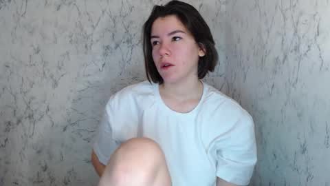 Snapshot of diamond_is chatting on 22, 12, 2025 diamond is online show from 22, 12, 2025