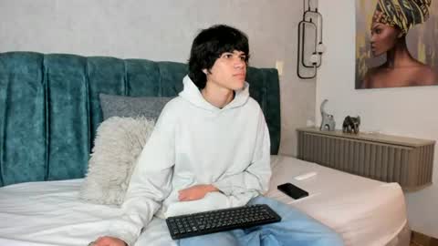 diamond_twink online show from 22, 6, 2026