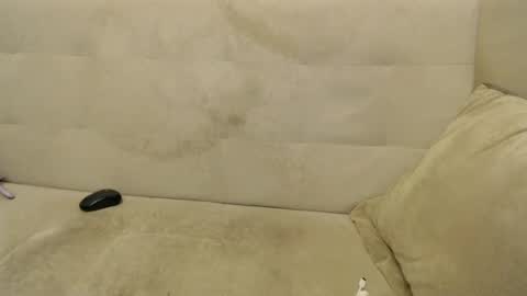 diana_loudd online show from 5, 7, 2026
