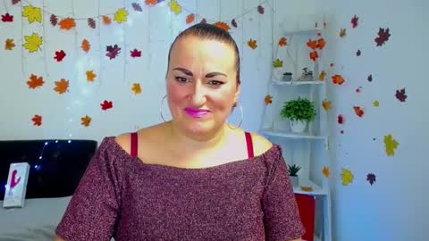 Snapshot of dianamgg chatting on 2, 12, 2025 Diana online show from 2, 12, 2025