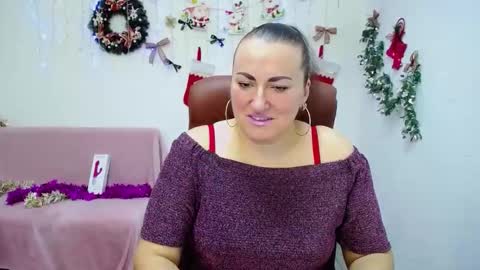 Snapshot of dianamgg chatting on 18, 12, 2025 Diana online show from 18, 12, 2025