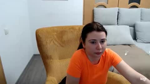 dianasmiey7 online show from 16, 4, 2026