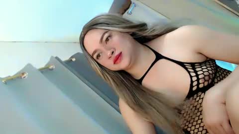 Snapshot of dianne_horny chatting on 22, 3, 2026 Dianne online show from 22, 3, 2026