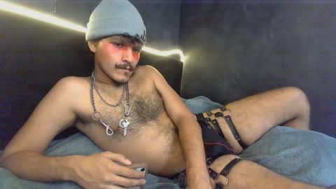 diemond_latinx98 online show from 2, 2, 2026