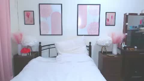 Dennesse online show from 24, 2, 2026