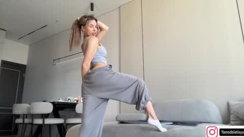 Snapshot of diffgirls chatting on 29, 10, 2025 Tanya online show from 29, 10, 2025