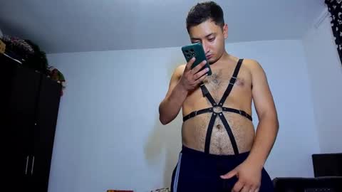 Snapshot of diiego_xxx chatting on 27, 9, 2025 diiego_xxx online show from 27, 9, 2025