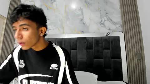 dikey_18 online show from 24, 9, 2025