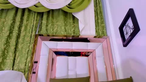 dilan_scootk_ online show from 8, 3, 2025