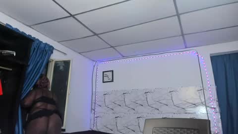 dilay__x online show from 10, 7, 2026