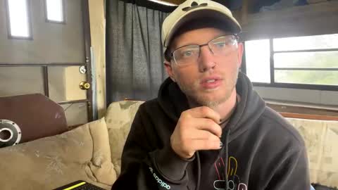 Daddy online show from 1, 5, 2026