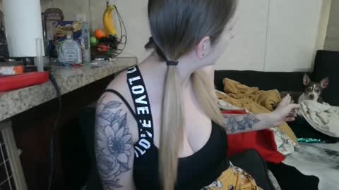 Sofie online show from 4, 2, 2025