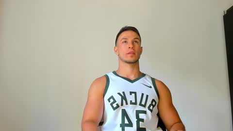 Snapshot of dimitricaruso chatting on 17, 1, 2025 dimitricaruso online show from 17, 1, 2025