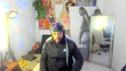 Snapshot of dimitry_muscle chatting on 10, 12, 2024 dimitry kyle mucle online show from 10, 12, 2024