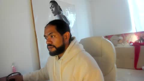 Snapshot of dimitry_muscle chatting on 3, 1, 2025 dimitry kyle mucle online show from 3, 1, 2025