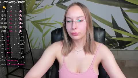 Dina online show from 8, 3, 2026