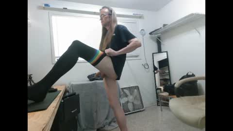 Snapshot of dinkdork094 chatting on 5, 7, 2026 Dinkdork just having a good time online show from 5, 7, 2026