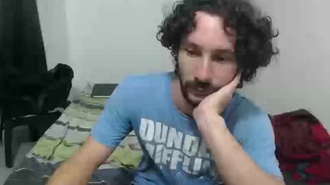 Snapshot of dioni_soe chatting on 21, 9, 2025 Henry online show from 21, 9, 2025