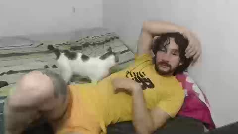 Snapshot of dioni_soe chatting on 26, 9, 2025 Henry online show from 26, 9, 2025