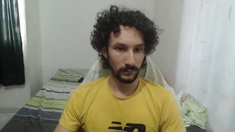 Snapshot of dioni_soe chatting on 28, 9, 2025 Henry online show from 28, 9, 2025