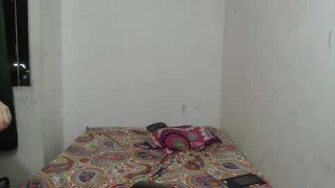 Snapshot of dioni_soe chatting on 21, 10, 2025 Henry online show from 21, 10, 2025