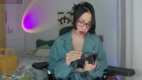 Snapshot of diosa_cadenas chatting on 16, 11, 2025 Anglica A online show from 16, 11, 2025