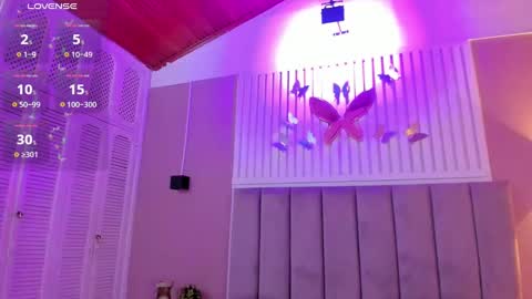 Cristal  online show from 4, 3, 2025