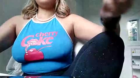 Snapshot of diosadeluniverso_ chatting on 11, 9, 2025 diosadeluniverso_ online show from 11, 9, 2025