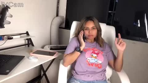 diosadeluniverso_ online show from 5, 11, 2025