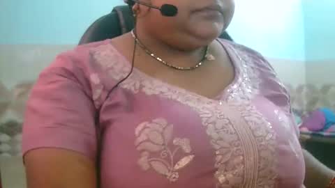 Snapshot of dipa2345 chatting on 22, 9, 2025 dipa2345 online show from 22, 9, 2025