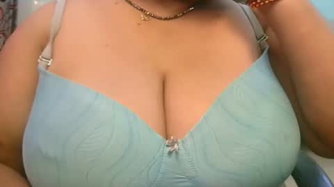 Snapshot of dipa2345 chatting on 27, 9, 2025 dipa2345 online show from 27, 9, 2025