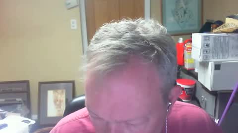 Snapshot of dirkpitt223 chatting on 12, 12, 2024 DirtkPitt Fun guy working online show from 12, 12, 2024